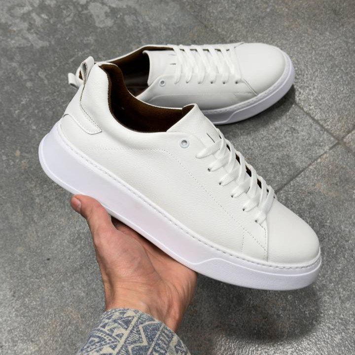 IMG_۲۰۲۵۱۰۳۰_۱۶۰۰۱۶ ونس مصنوعی کاوه سفید(ونس علمی) - Image 1