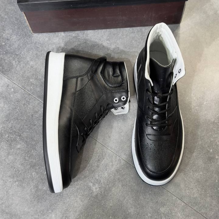 IMG_20251127_180358_259 کفش نیم بوت 207s - Image 1