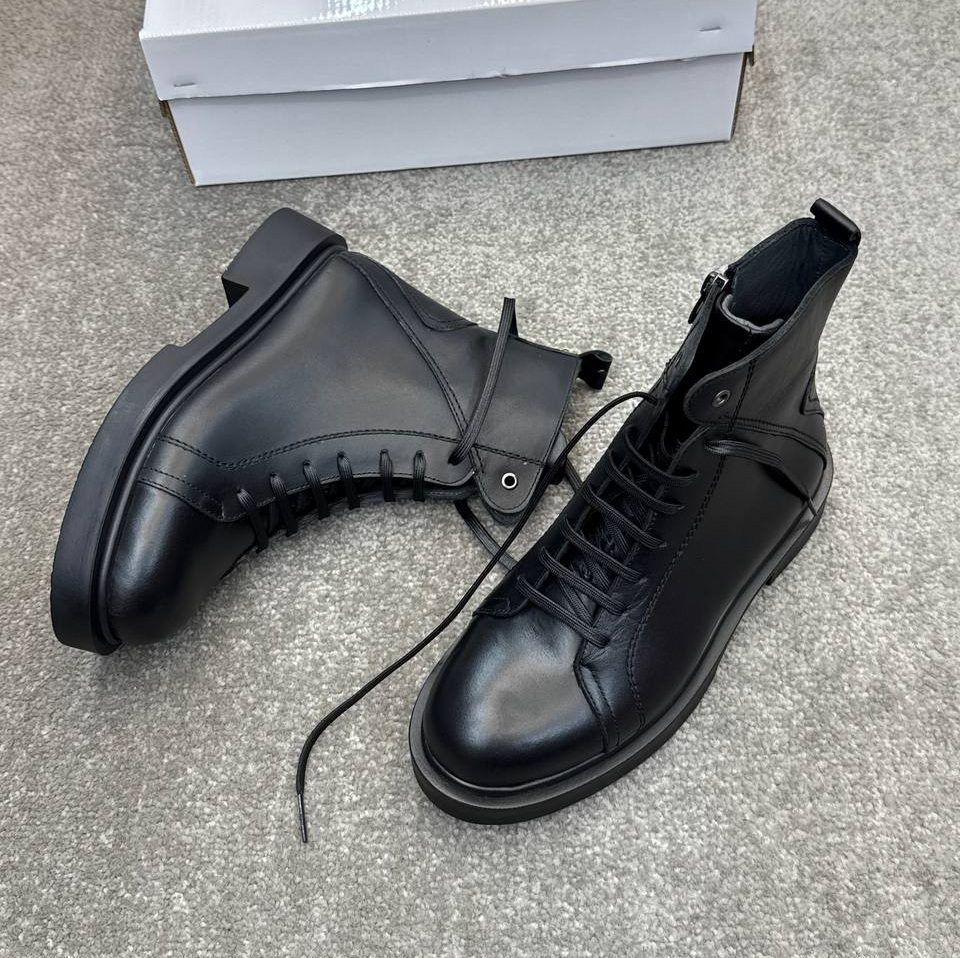 photo_1_2025-12-11_18-22-09 نیم بوت چرمی زنانه برشکا - Image 1